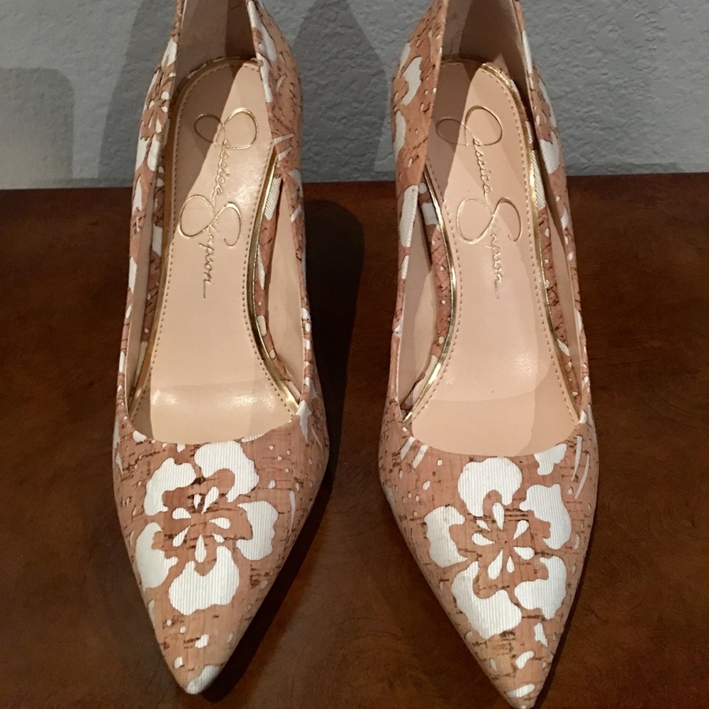 Never Worn Size 6 Jessica Simpson high heels